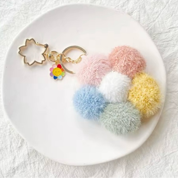 Multicolor Pom Pom Keychain cutest ever bag candy - Picture 1 of 4